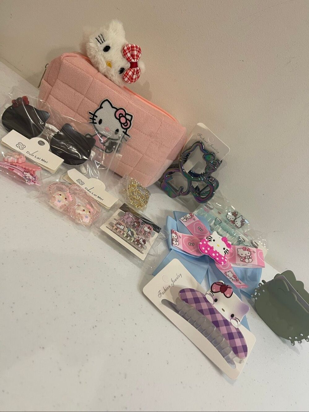 Hello Kitty Hair Gift Bag lot bundle with sunglasses